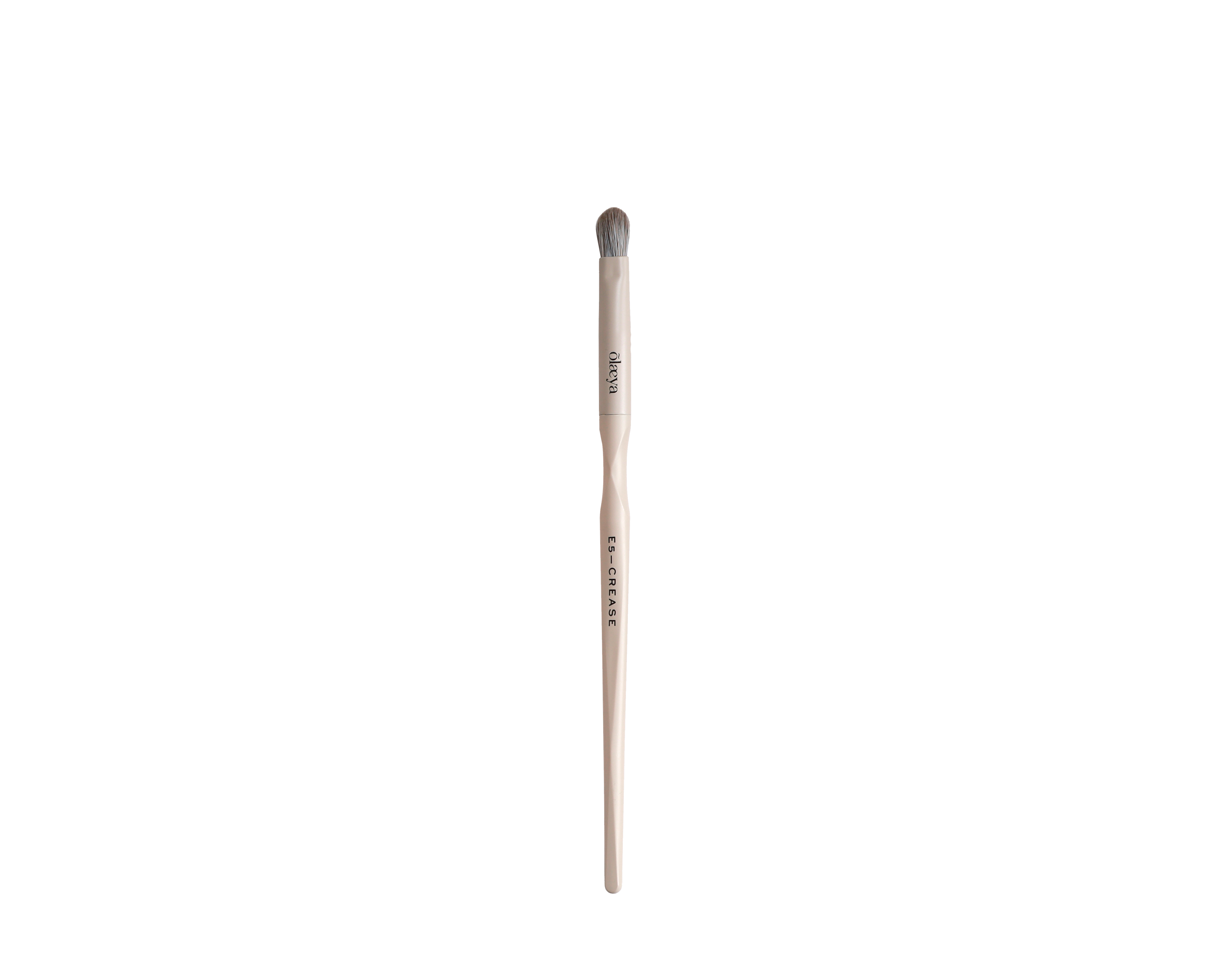 Pinceau creux de paupière Ergoglam Brush E5-CREASE beige Olaeya sur fond blanc